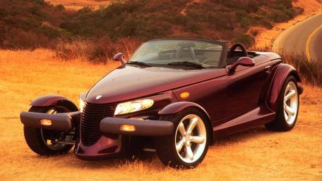 Classic Convertible in Sunset Glow wallpaper