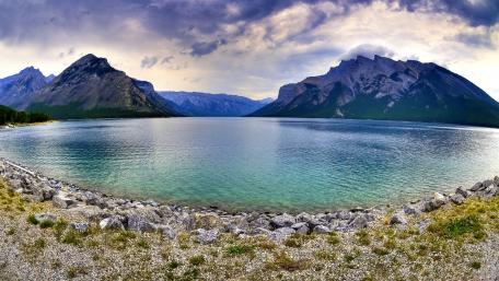 Tranquil Mountain Lake View in Majestic Landscape wallpaper