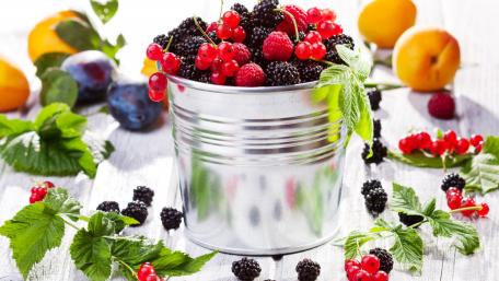 Fresh Berries in a Rustic Bucket wallpaper