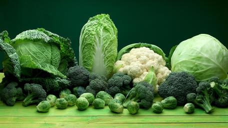 Fresh and Vibrant Green Vegetables Displayed Together wallpaper