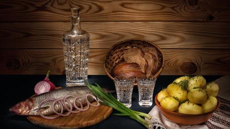 Delicious Feast of Fish and Potatoes wallpaper