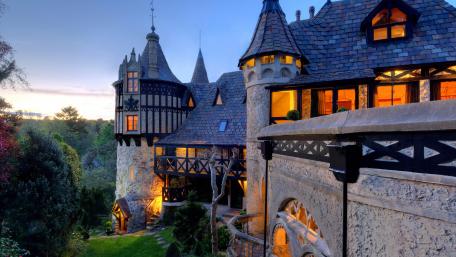 Enchanting Castle at Dusk in 4K Quality wallpaper