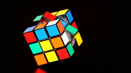 Twisting Colors of a Classic Puzzle wallpaper