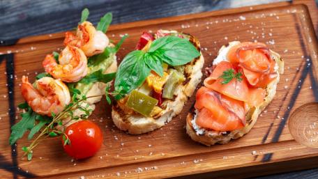 Delicious Gourmet Appetizers for Food Lovers wallpaper