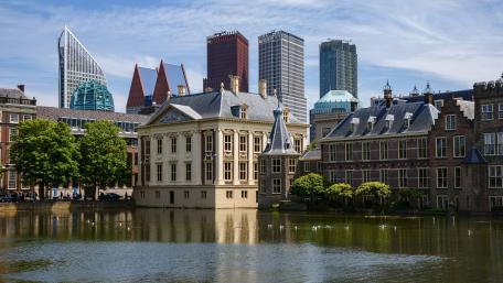Serene Reflection of Modern Architecture in The Hague wallpaper