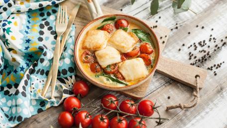 Delicious Gnocchi with Cherry Tomatoes and Spinach for Every Food Lover wallpaper