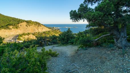 Breathtaking Coastal Landscape Wallpaper wallpaper