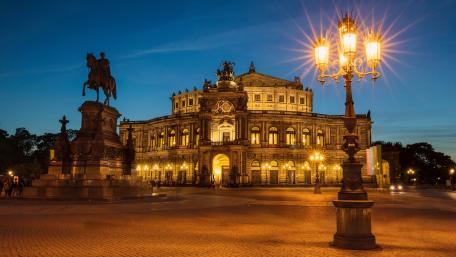 Stunning Night Scene of Historic City Building wallpaper