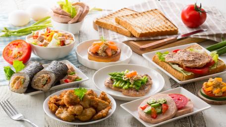 Delicious Variety of Gourmet Dishes for Food Lovers wallpaper