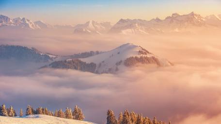Cloudy peaks wallpaper