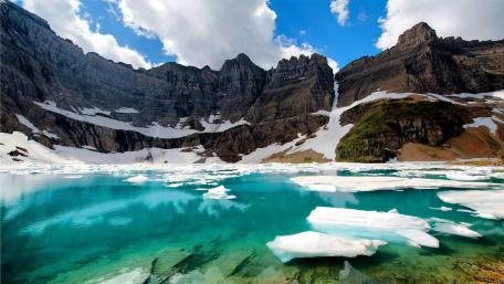 Majestic Glacial Landscape Reflecting Nature's Beauty wallpaper