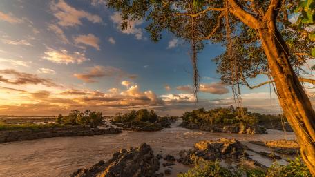 Tranquil River at Sunset wallpaper