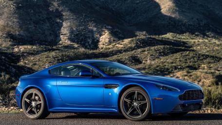 Sleek Blue Sports Car Wallpaper for Enthusiasts wallpaper