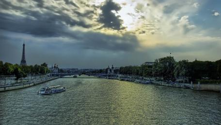 Serene Evening Over Paris River Scene wallpaper