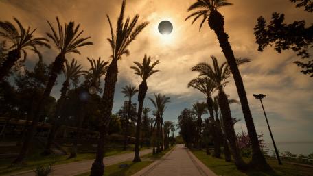 Total Solar Eclipse wallpaper