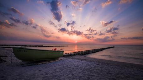 Serenity at Sunset on the Beach wallpaper