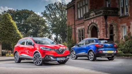 Stylish Renault SUVs Showcased in Elegant Setting wallpaper