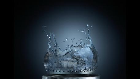 Radiant Water Splash in Darkness wallpaper