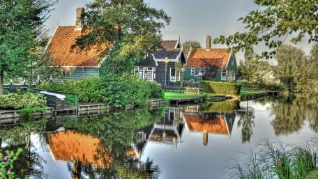 Scenic Reflections of Charming Cottage Landscape wallpaper