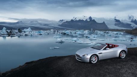 Stunning Silver Convertible Against Icy Glaciers wallpaper