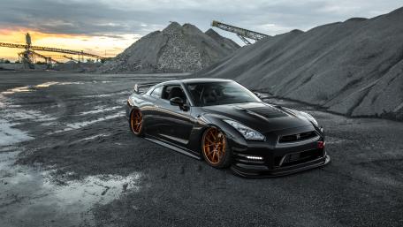 Black Nissan GT-R wallpaper
