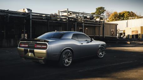 Sleek Silver Muscle Car Wallpaper wallpaper