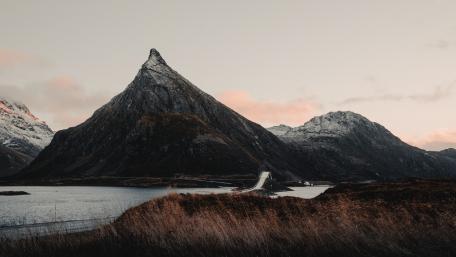 Majestic Norwegian Mountain Peaks wallpaper