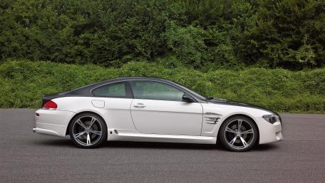 Sleek and Stylish Sports Car Wallpaper wallpaper