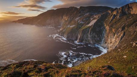 Majestic Coastal Cliffs at Sunset wallpaper