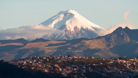 Majestic Mountain View at Sunrise wallpaper
