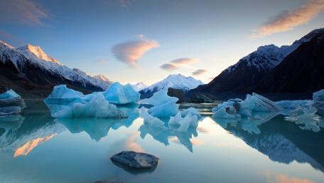 Majestic Glacial Reflections in Stunning Landscape wallpaper