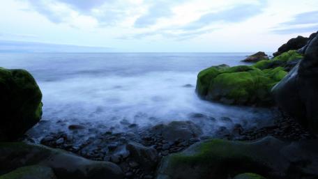 Serene Coastal Escape wallpaper