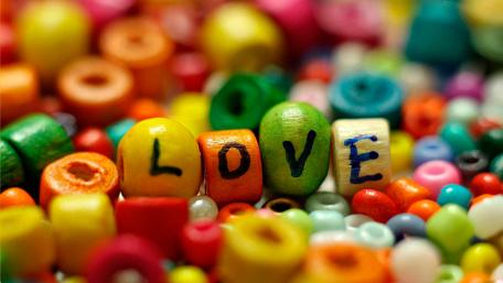 Colorful Love Among Beads Improves Mood and Spirit wallpaper