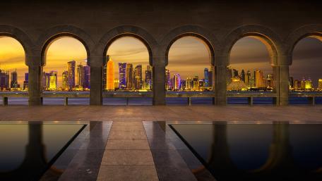 Vibrant Cityscape at Sunset Views wallpaper