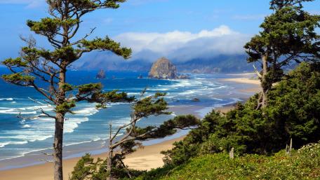 Serene Coastal Landscape with Majestic Views wallpaper