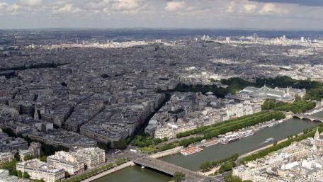 Breathtaking Aerial View of Paris Cityscape wallpaper