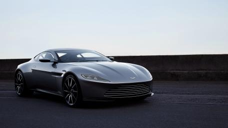 Sleek Aston Martin Sports Car Wallpaper wallpaper