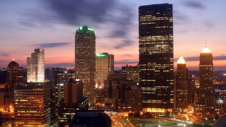 Vibrant City Skyline at Dusk wallpaper