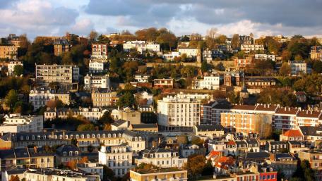 Charming Hilltop Cityscape Wallpaper wallpaper