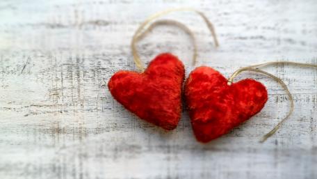 Hearts Wrapped in Love wallpaper