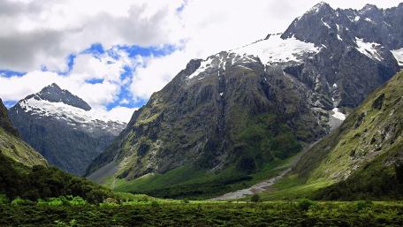 Majestic Mountain Landscape in Tranquil Wilderness wallpaper