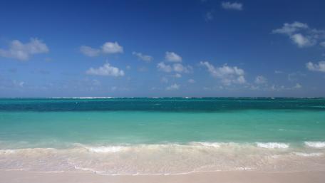 Tranquil Ocean Breeze and Serenity wallpaper