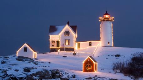 Nubble Lighthouse at Christmas wallpaper