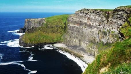 Majestic Cliffs by the Ocean wallpaper