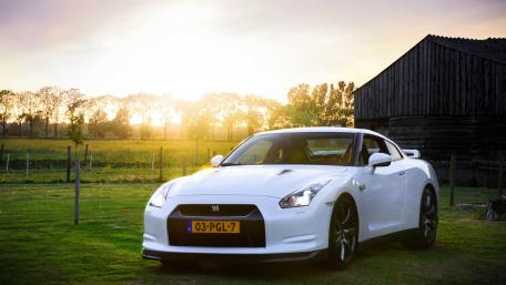 Nissan GT-R wallpaper