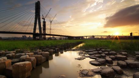 Golden Sunset Over the Bridge wallpaper