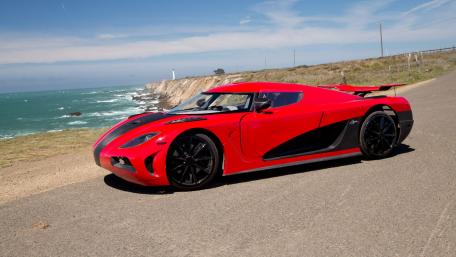 Koenigsegg Agera R (RED COLOUR) wallpaper