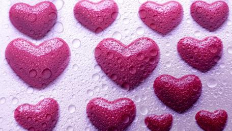 Vibrant Hearts Amidst Raindrops wallpaper