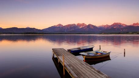 Serene Sunset by the Lake wallpaper