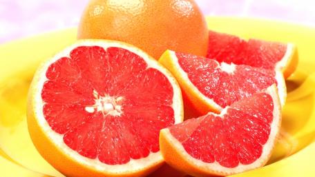 Citrus Delight with Juicy Grapefruit Slices wallpaper